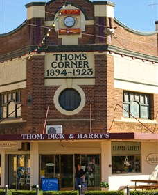 Thom Dick and Harrys - Redcliffe Tourism