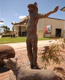 Meandarra ANZAC Memorial Museum - thumb 1