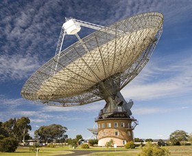 CSIRO Parkes Radio Telescope - Yamba Accommodation