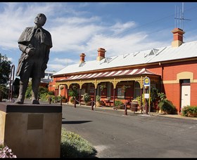 Forbes Railway Arts and Visitor Information Centre - Wagga Wagga Accommodation