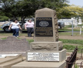 Historical Cemetery Moree - Surfers Gold Coast