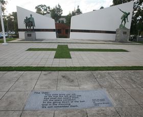Shepparton Cenotaph - Accommodation in Brisbane