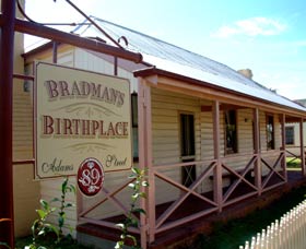Bradmans Birthplace Museum Cootamundra - thumb 1