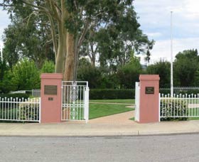 Japanese and Australian War Cemeteries - Carnarvon Accommodation