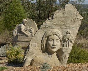 Heritage Sculptures at Pensioners Hill Lookout - Accommodation in Bendigo