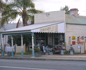 Lady Gails Bookshop and Curios - Accommodation Nelson Bay