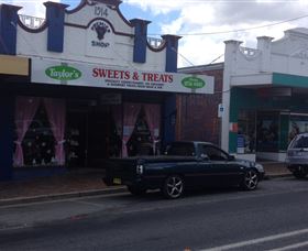 Taylors Sweets and Treats - Accommodation Nelson Bay