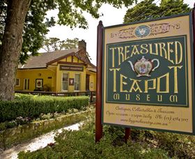 Bygone Beautys Treasured Teapot Museum And Tearooms - thumb 3