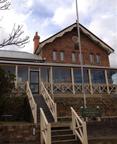 Historic Buildings Walking Tour - Accommodation Redcliffe