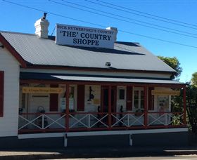 Rick Rutherfords Country Gallery - Wagga Wagga Accommodation