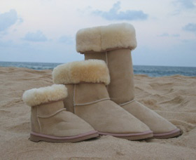 Blue Mountains Ugg Boots - Redcliffe Tourism
