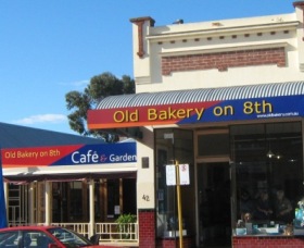 The Old Bakery on Eighth Cafe