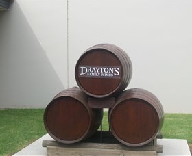 Drayton's Family Wines - thumb 0