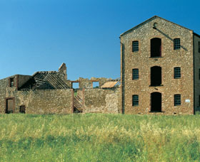 Clinchs Mill - St Kilda Accommodation