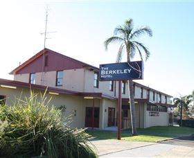The Berkeley Hotel - Accommodation Redcliffe