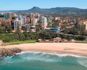 North Wollongong Beach - Redcliffe Tourism