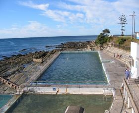 The Entrance Ocean Baths - Surfers Gold Coast