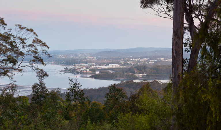 Holmes lookout - Accommodation Nelson Bay