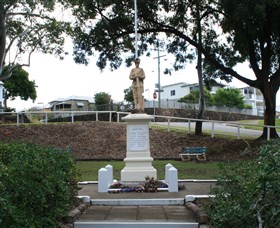 Manly War Memorial - Accommodation in Brisbane