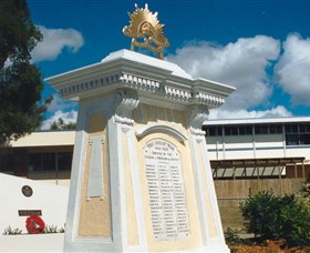 Beenleigh War Memorial - Accommodation Adelaide