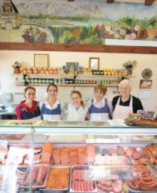 Mentges Master Meats - Accommodation Nelson Bay
