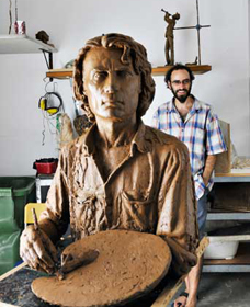 Damien Lucas Sculpture and Design - Carnarvon Accommodation