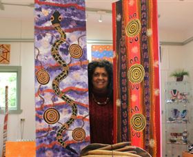 Apma Creations Aboriginal Art Gallery and Gift shop - Accommodation Nelson Bay