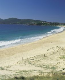 One Mile Beach - New South Wales Tourism 