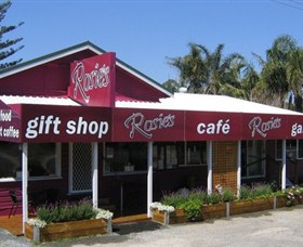 Rosies Cafe and Gallery - Accommodation Main Beach
