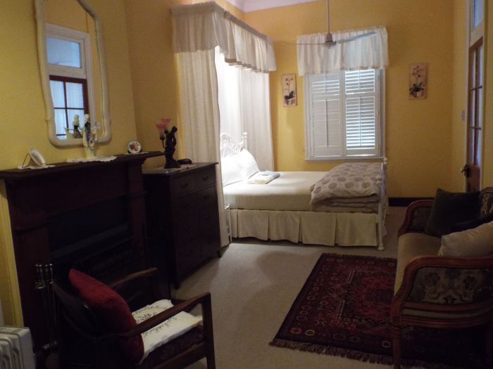 Guy House Bed and Breakfast - Find Attractions