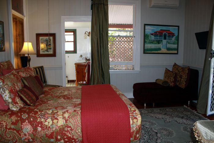 Naracoopa Bed and Breakfast and Pavilion - Accommodation Main Beach