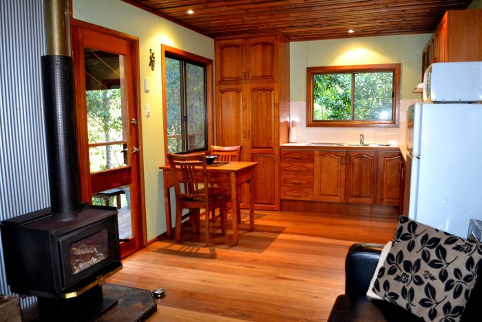 Waterfall Hideout-Rainforest Cabin for Couples - Lennox Head Accommodation