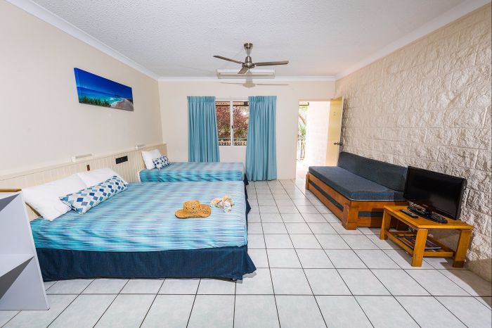 Eurong Beach Resort - Geraldton Accommodation