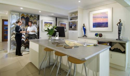 Art Nuvo Gallery - Accommodation in Surfers Paradise