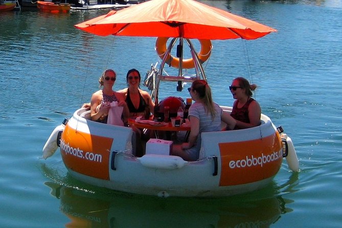 Self-Drive BBQ Boat Hire Mandurah - Group of 3 - 6 people - Wagga Wagga Accommodation