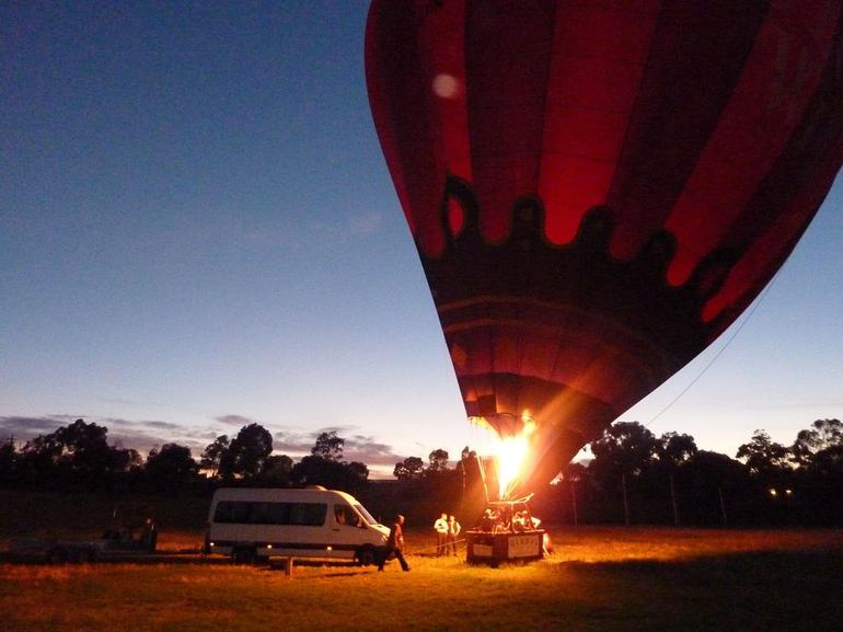 Melbourne Balloon Flight At Sunrise - thumb 23