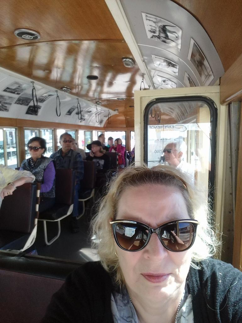 Hobart Half-Day Sightseeing Coach Tram Tour - thumb 2