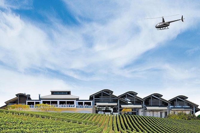 Helicopter Tour - Sirromet Winery & Scenic Flight - thumb 1