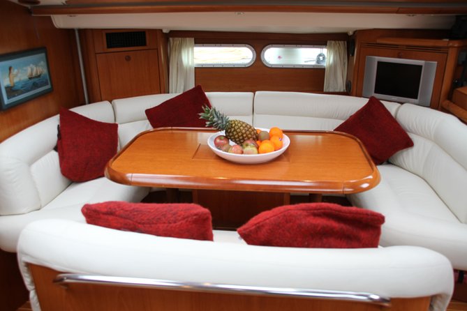 Three Night Cabin Charter MiLady - Accommodation ACT 9