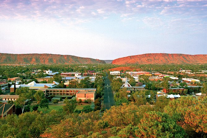 Alice Springs To Uluru (Ayers Rock) One Way Shuttle - ACT Tourism 1