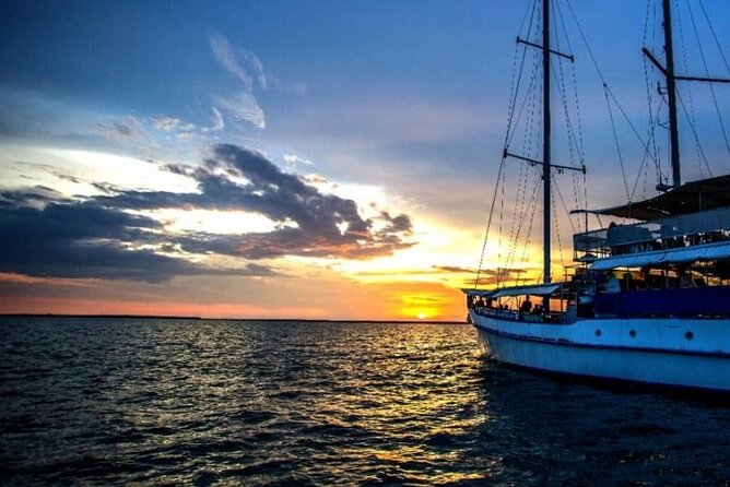 Darwin Sunset Dinner Cruise On Cape Adieu - thumb 3