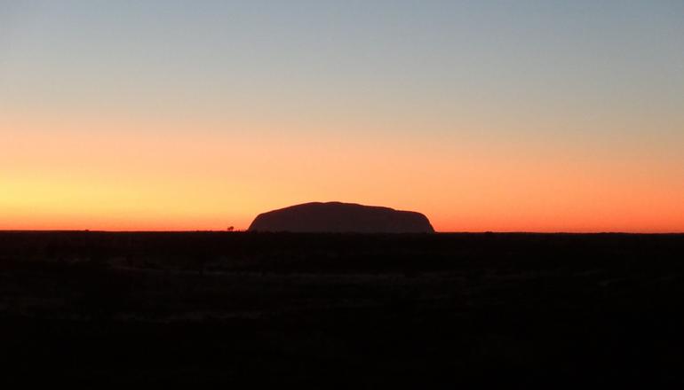 Best Of Ayers Rock: Sunset Uluru And Sunrise Kata Tjuta Small Group Tours - thumb 4