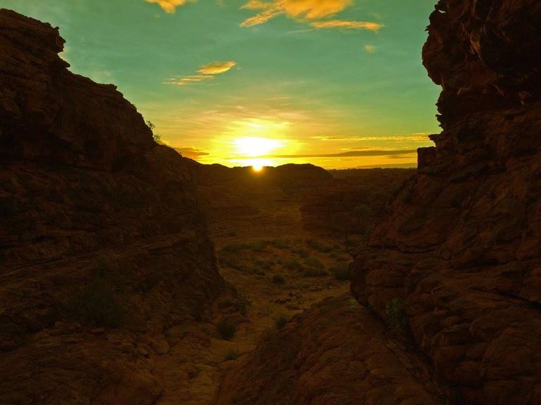 3-Day Ayers Rock To Alice Springs Camping Tour Including Kings Canyon, Kata Tjuta And Uluru - Accommodation ACT 9
