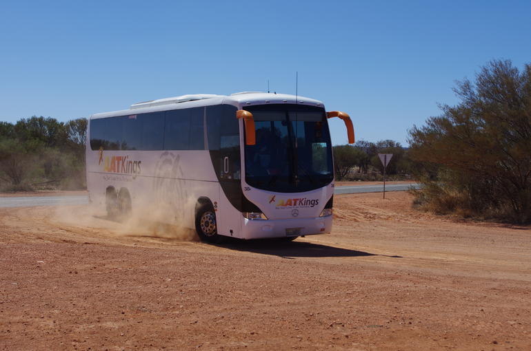 Uluru (Ayers Rock) To Alice Springs One-Way Shuttle - Accommodation ACT 3