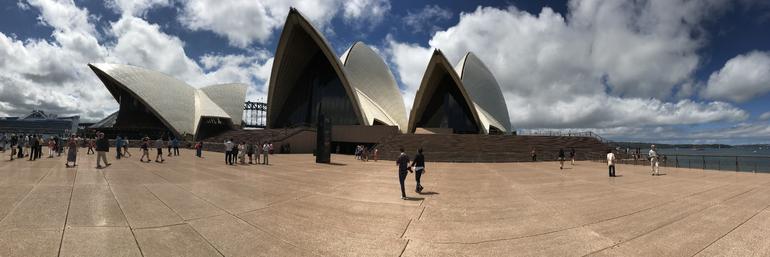Sydney Opera House Official Guided Walking Tour - Accommodation ACT 12
