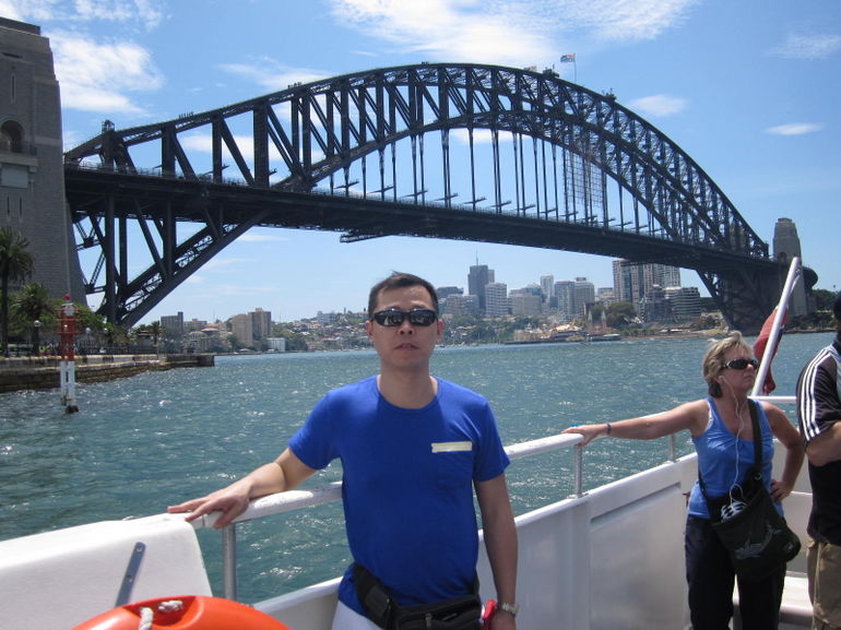 Sydney Harbour Hop-on Hop-off Cruise - Find Attractions 12