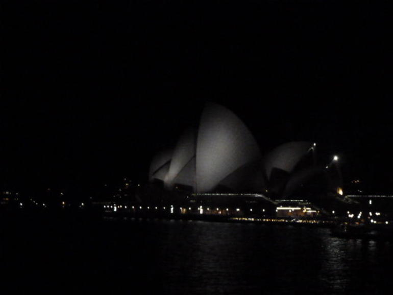 Sydney Harbour Gold Penfolds Dinner Cruise - Accommodation ACT 8