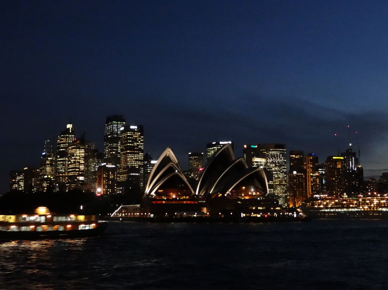 Sydney Harbour Sunset Dinner Cruise - thumb 12
