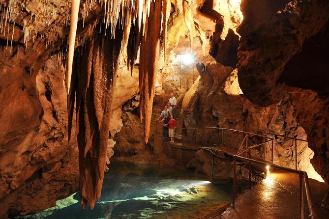 Jenolan Caves And Blue Mountains Tour From Sydney - thumb 0