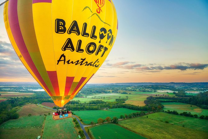 Hot Air Ballooning Over Sydney Macarthur Region Including A Champagne Breakfast - New South Wales Tourism 